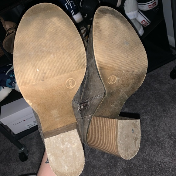 Booties! - Picture 2 of 5